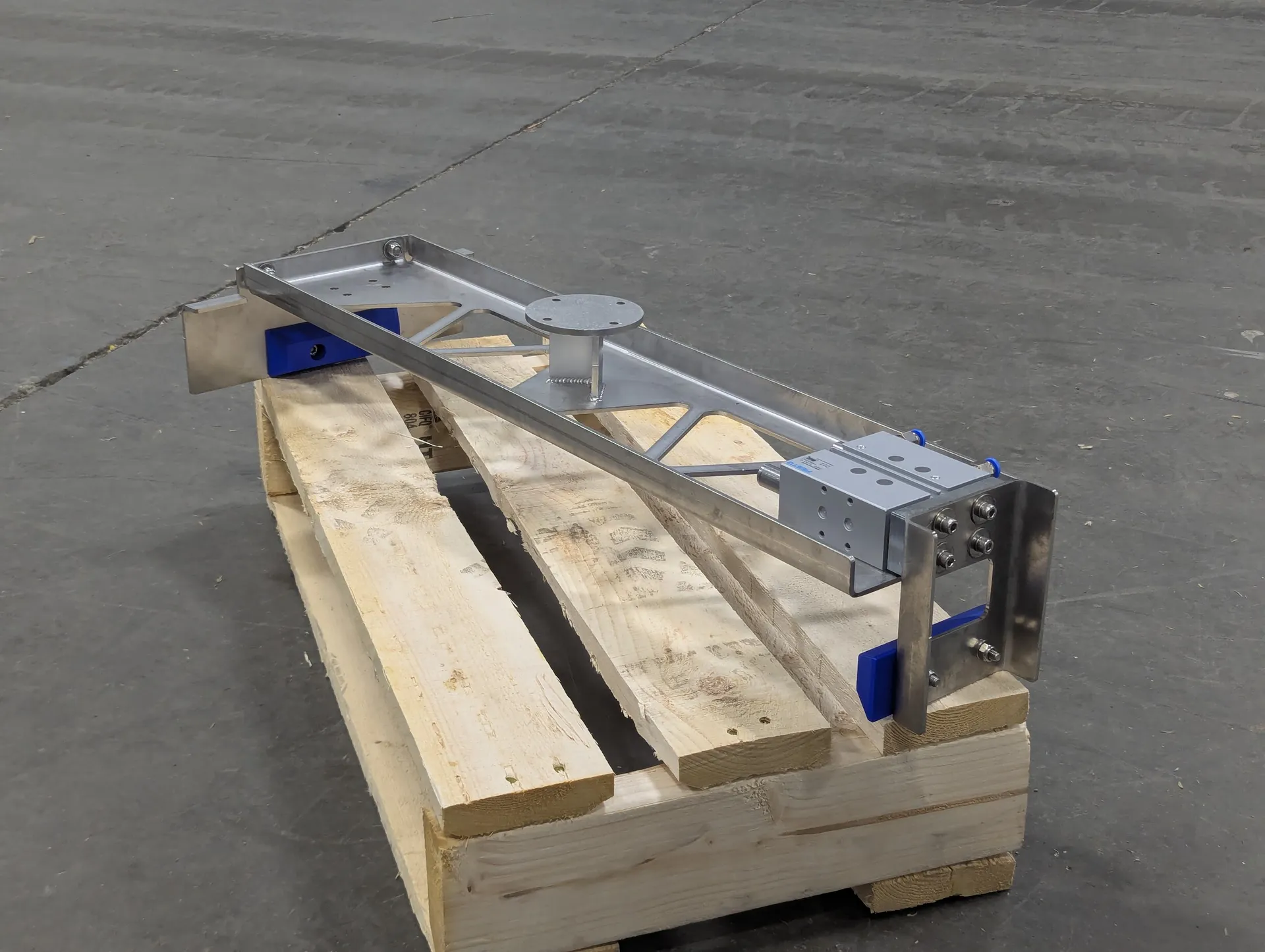 RND Tool - Designed for picking up trays